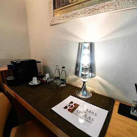 Hotel Des Aigras - & Restaurant De Charme En Provence